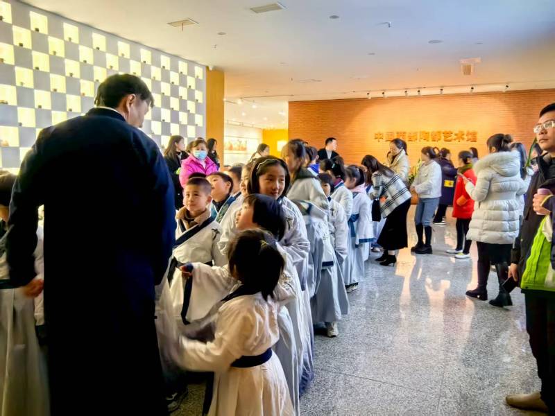 文化赋能：禄丰县魔创文旅挖掘城市文化资源的实践探索